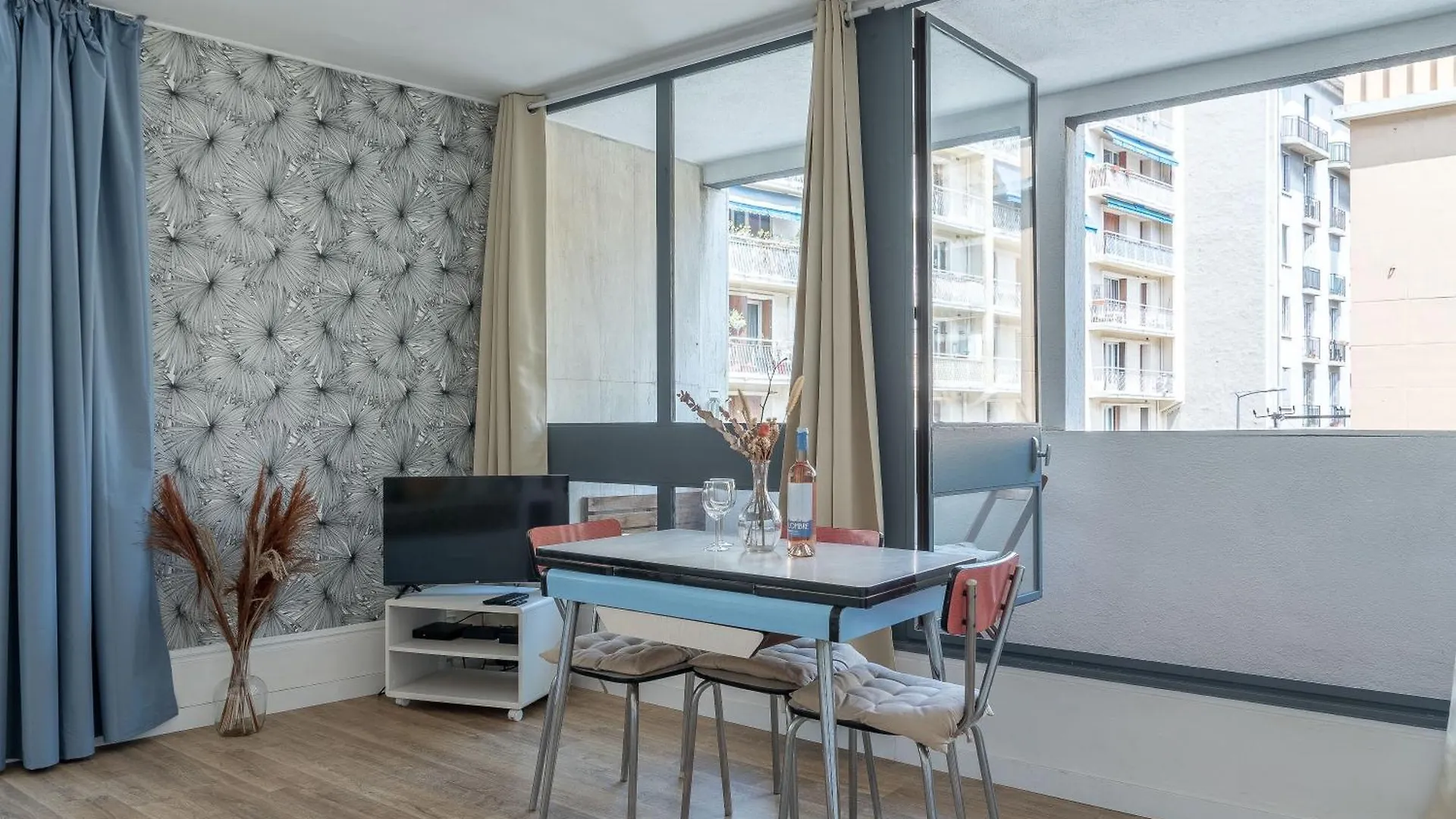 Apartment *Las Flores* Joli Studio Avec Balcon Marseille